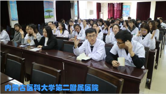 1564021064105091814.jpg 2017-11-3学生对就业问题积极培训.jpg