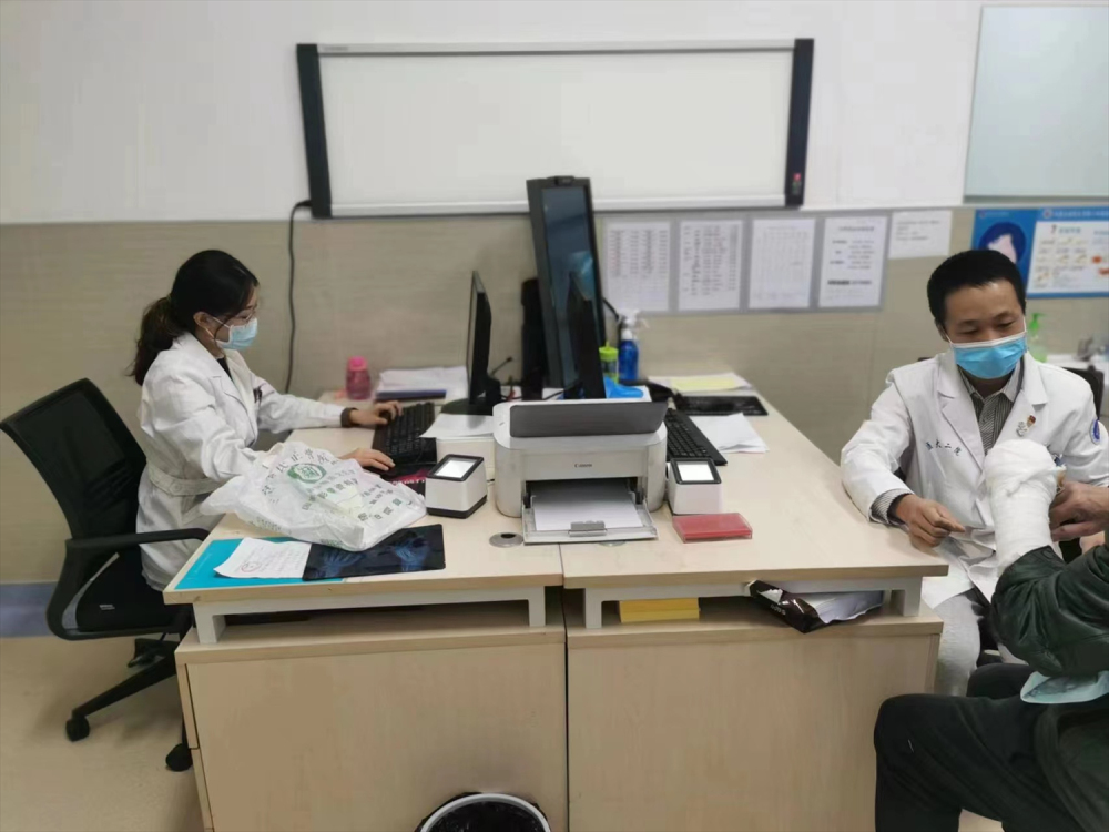 1665153066747044378.jpg ad1e09d0c56d7b71b3fc0bc7f2ab9a8.jpg