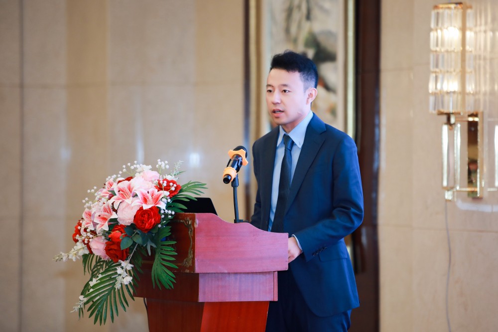 1727321490362036742.jpg 冯俊涛_编辑.jpg